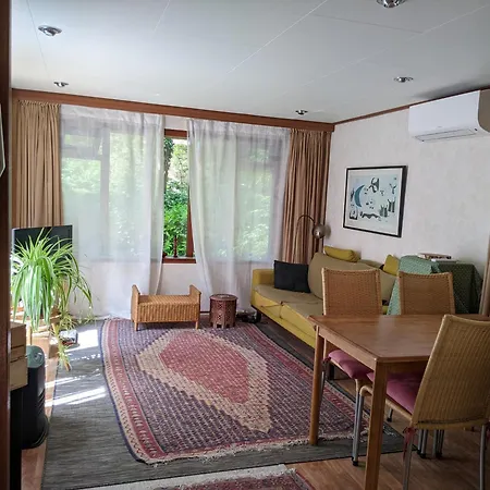 Bos-chalet *